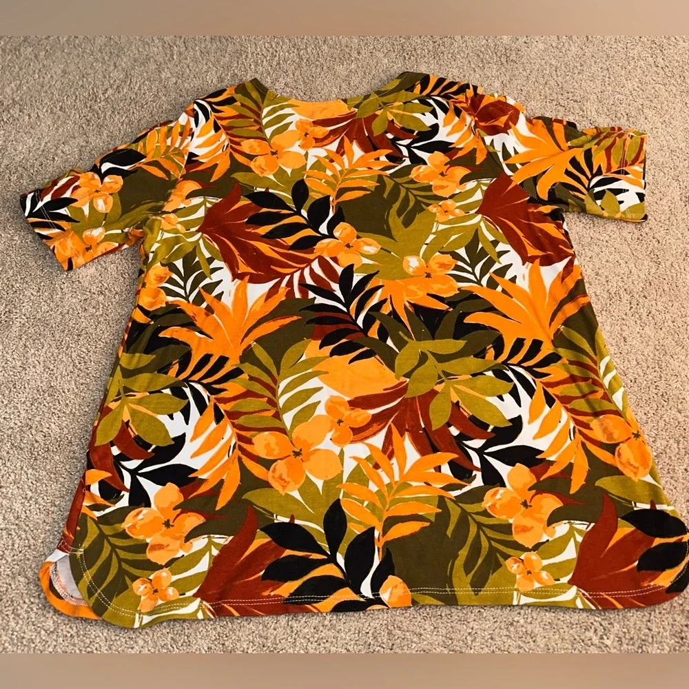 Ruby Rd. Multicolor Floral Top. Size L - Picture 5 of 12